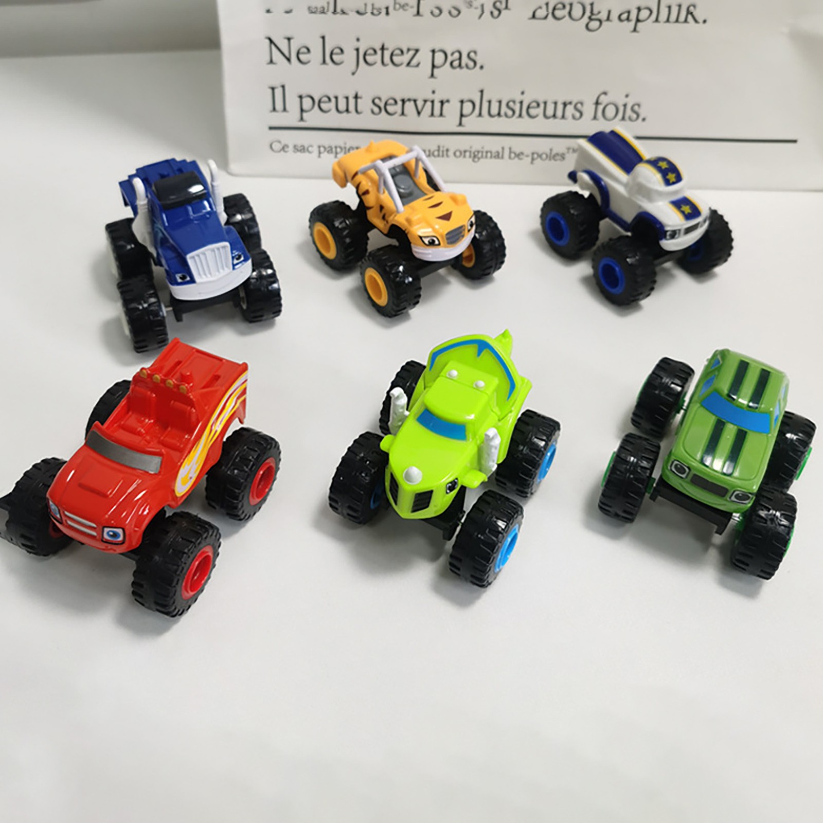 子供のためのモンスタートラックおもちゃ,漫画の機械,車のブレ - Party Games Easter のレビューと価格